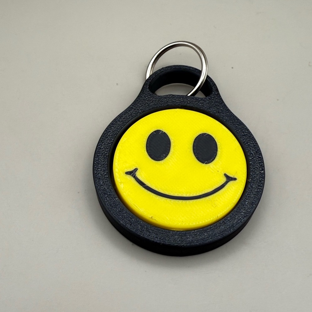 Smiley Face Keychain - Picture 6 of 6